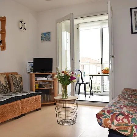Appartement 1 Chambre, Avec Loggia Et Vue Sur Le Port Olona La Chaume Exterior photo